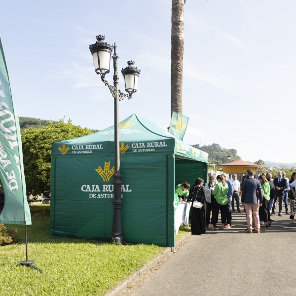 Carpa de Caja Rural de Asturias situada a la entrada del recinto