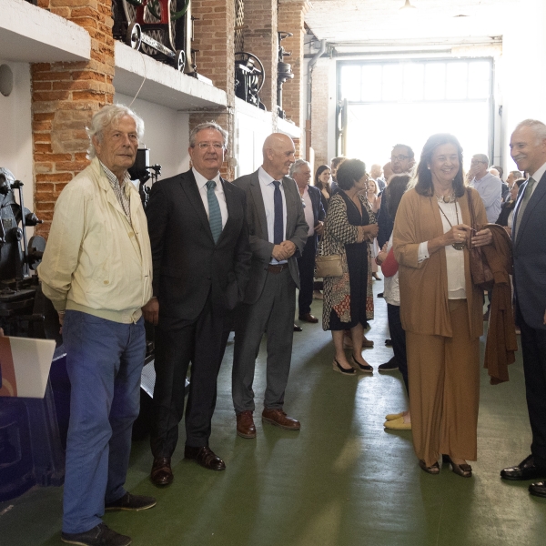 Pasillo de acceso a la bodega histórica de Sidra El Gaitero