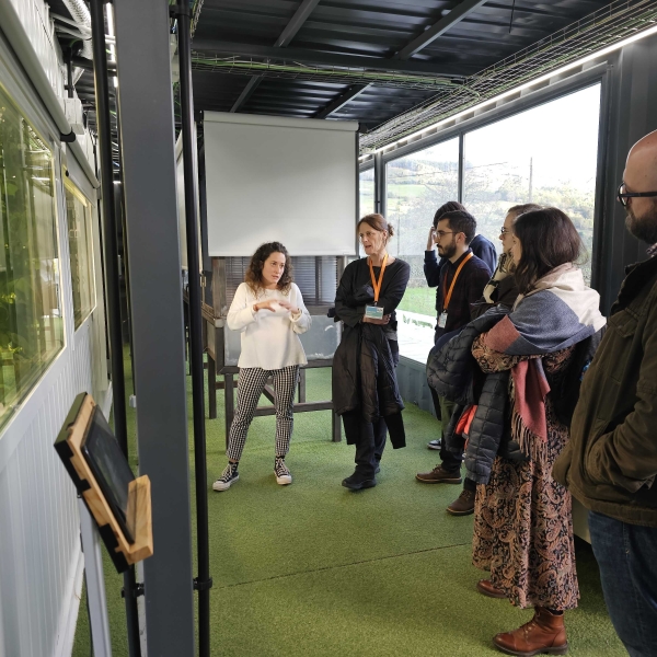 Visita de los socios de DATACELLAR al simulador climático de CTIC RuralTech